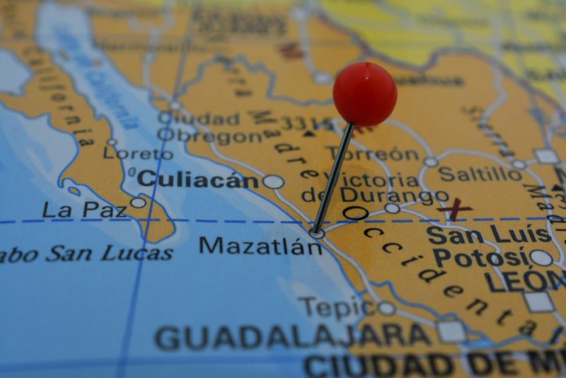 Map of Mexico with a red pin marking Mazatlán, a rising manufacturing location