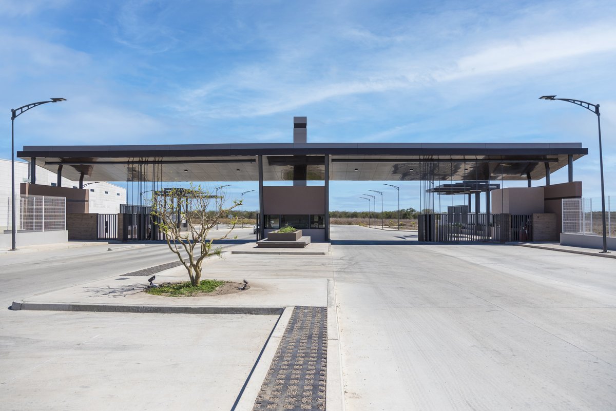 New entrance gateway of Tetakawi's Mazatlan Manufacturing Campus with open boulevard and land for expansion
